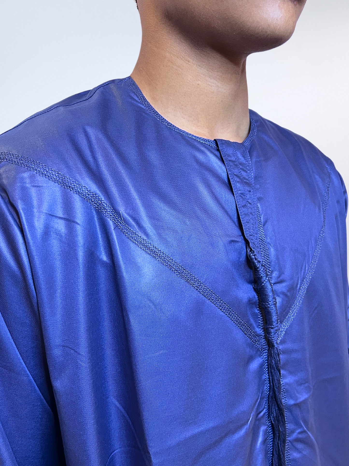 Qamis Émirati
